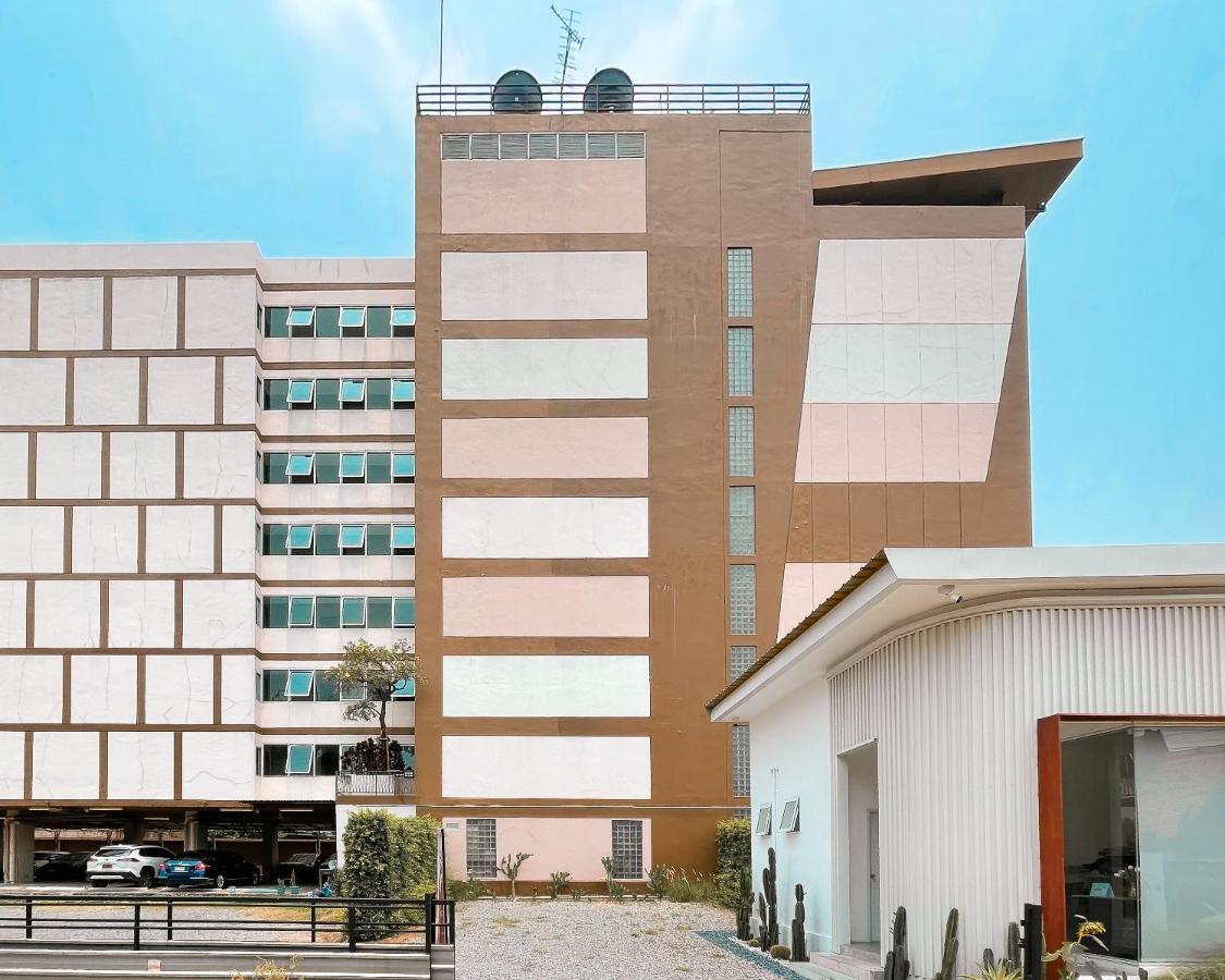 Crystal Place Parkkred Nonthaburi Luaran gambar